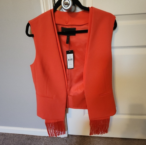 Vest - Picture 2 of 4